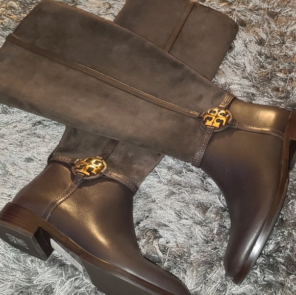Tory Burch Boots - Picture 2 of 16